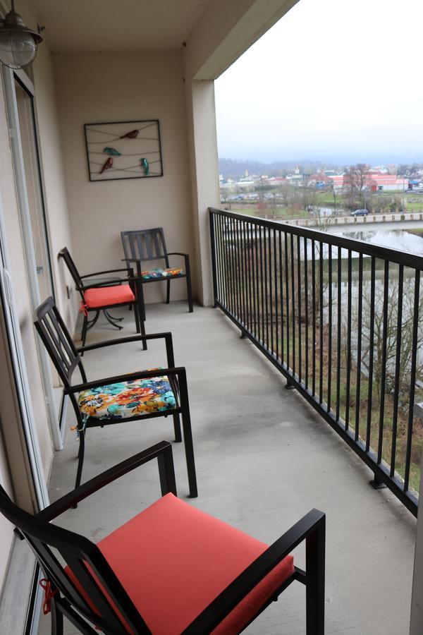River Crossing Resort Pigeon Forge Exterior foto